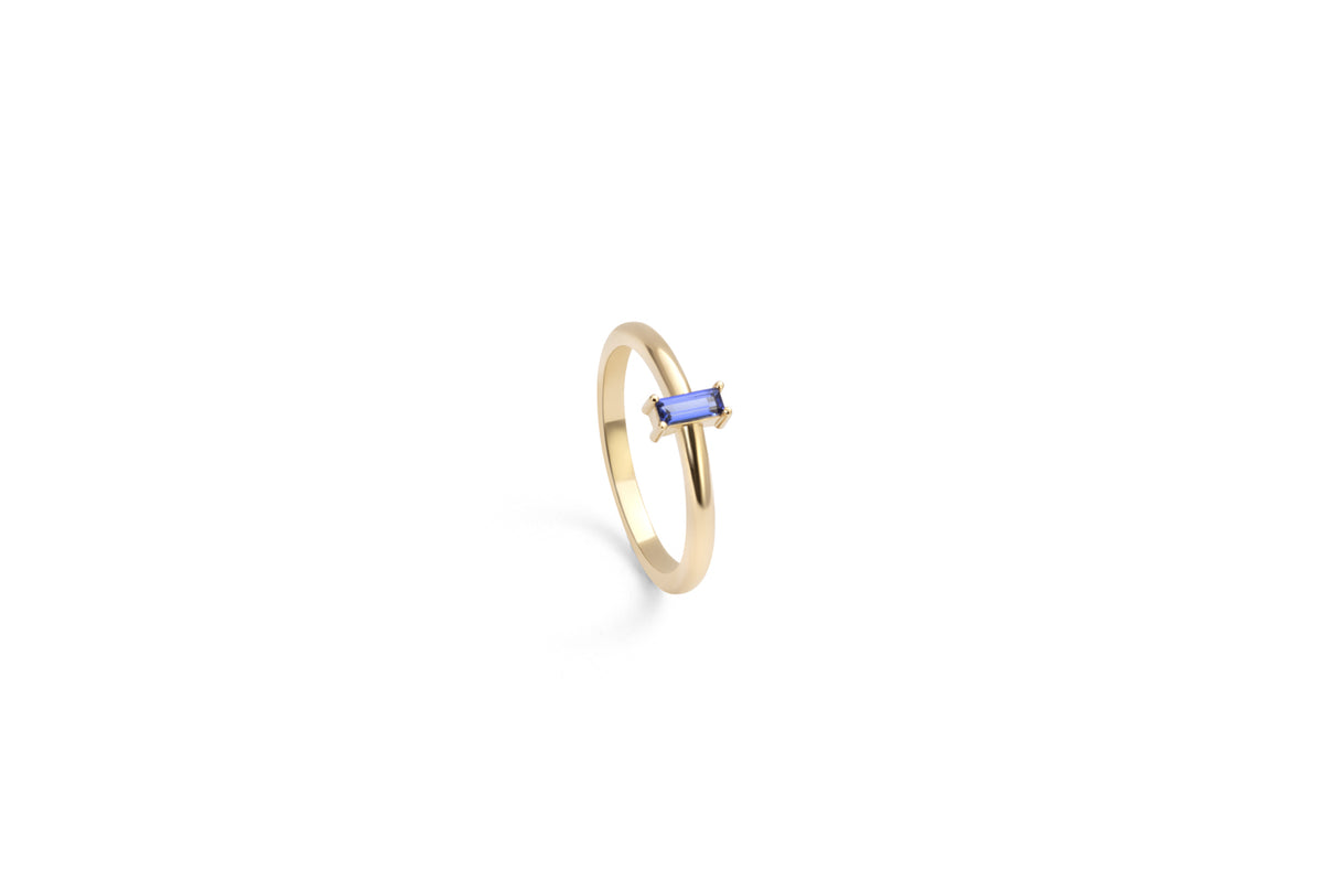 Sapphire baguette ring 
