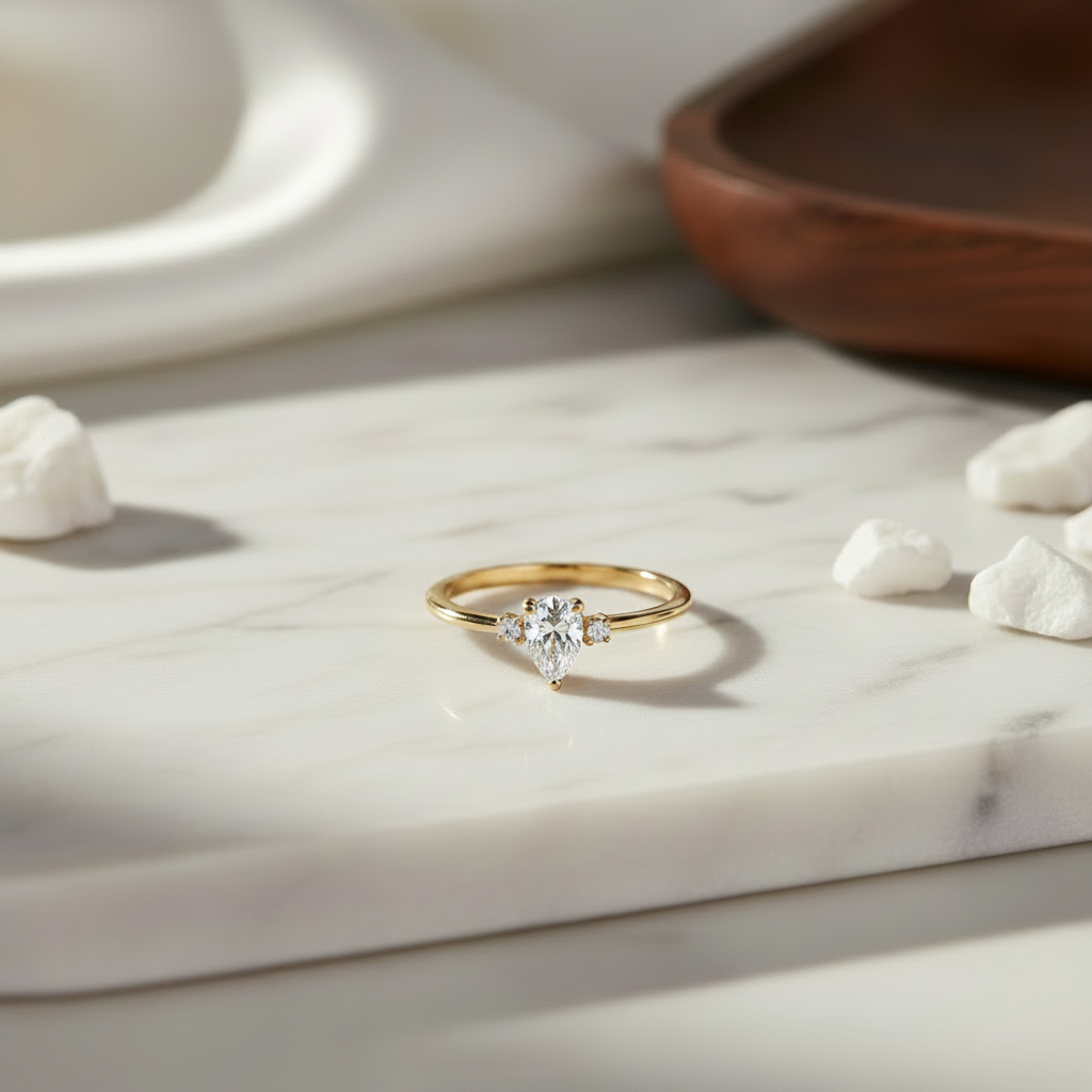 April — Diamond pear ring 